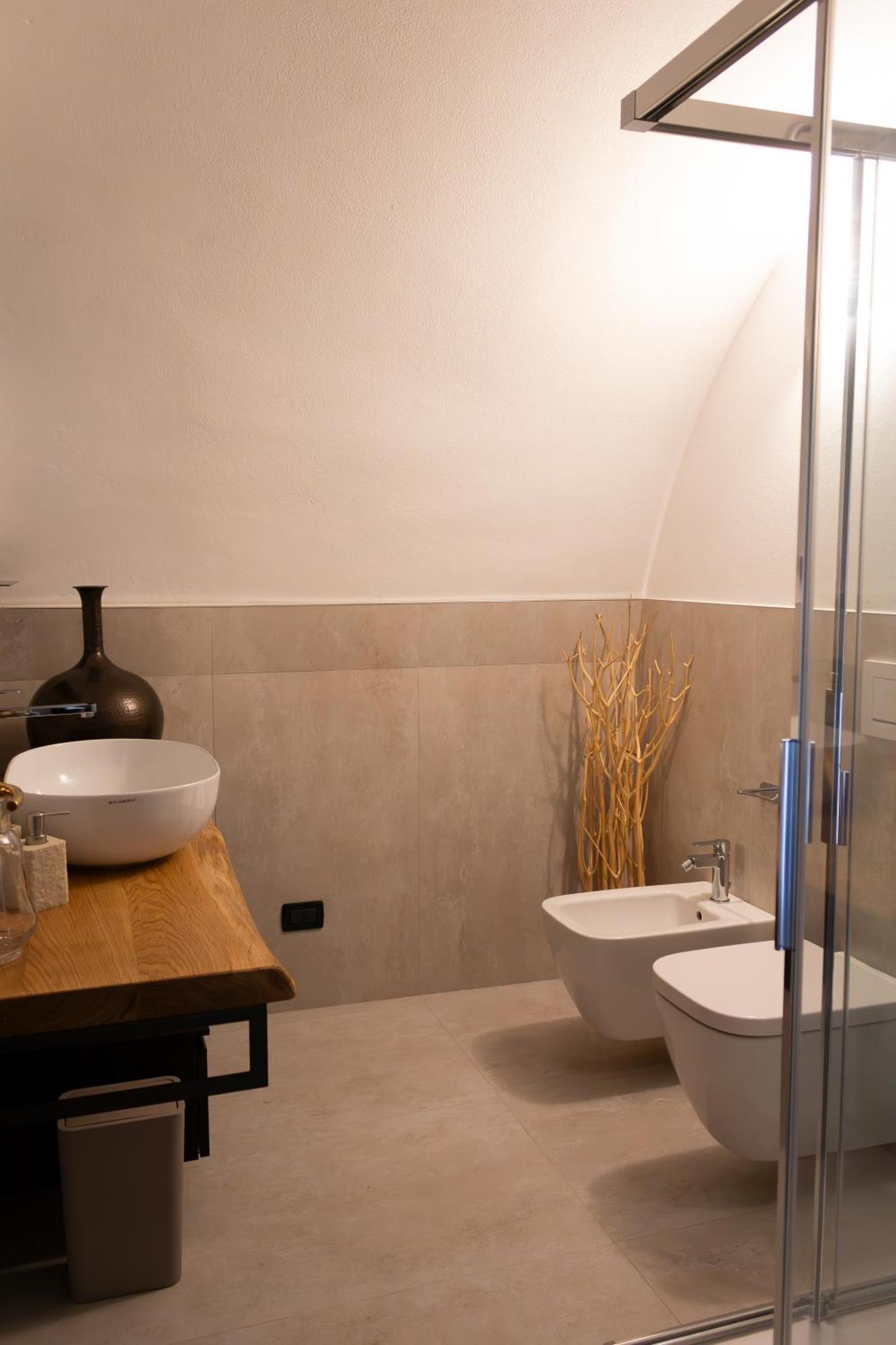 Hotel La Casa Sulla Roccia Pisogne Esterno foto