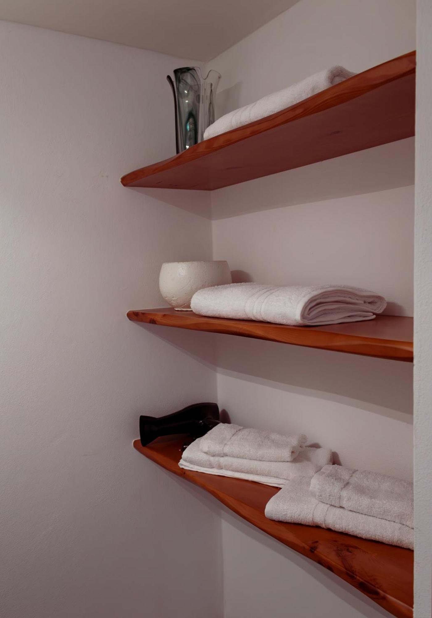 Hotel La Casa Sulla Roccia Pisogne Esterno foto