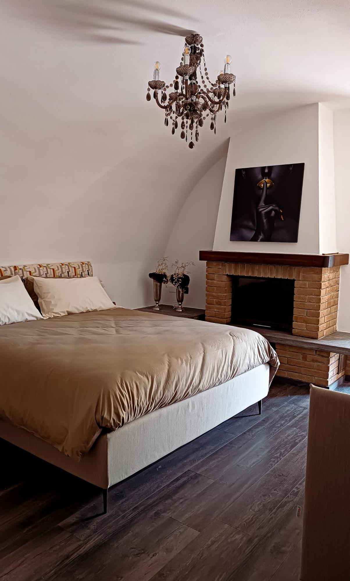 Hotel La Casa Sulla Roccia Pisogne Esterno foto