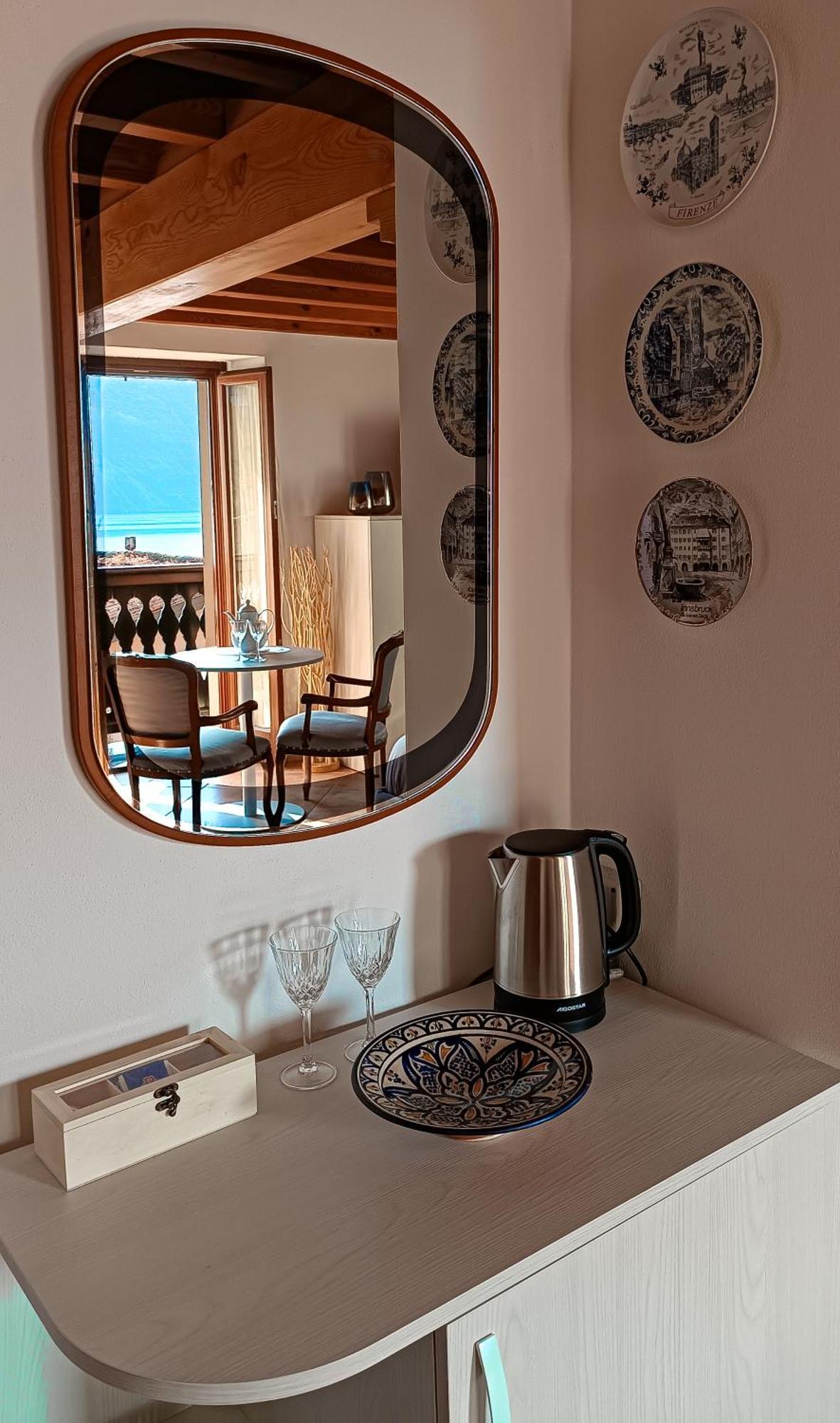 Hotel La Casa Sulla Roccia Pisogne Esterno foto