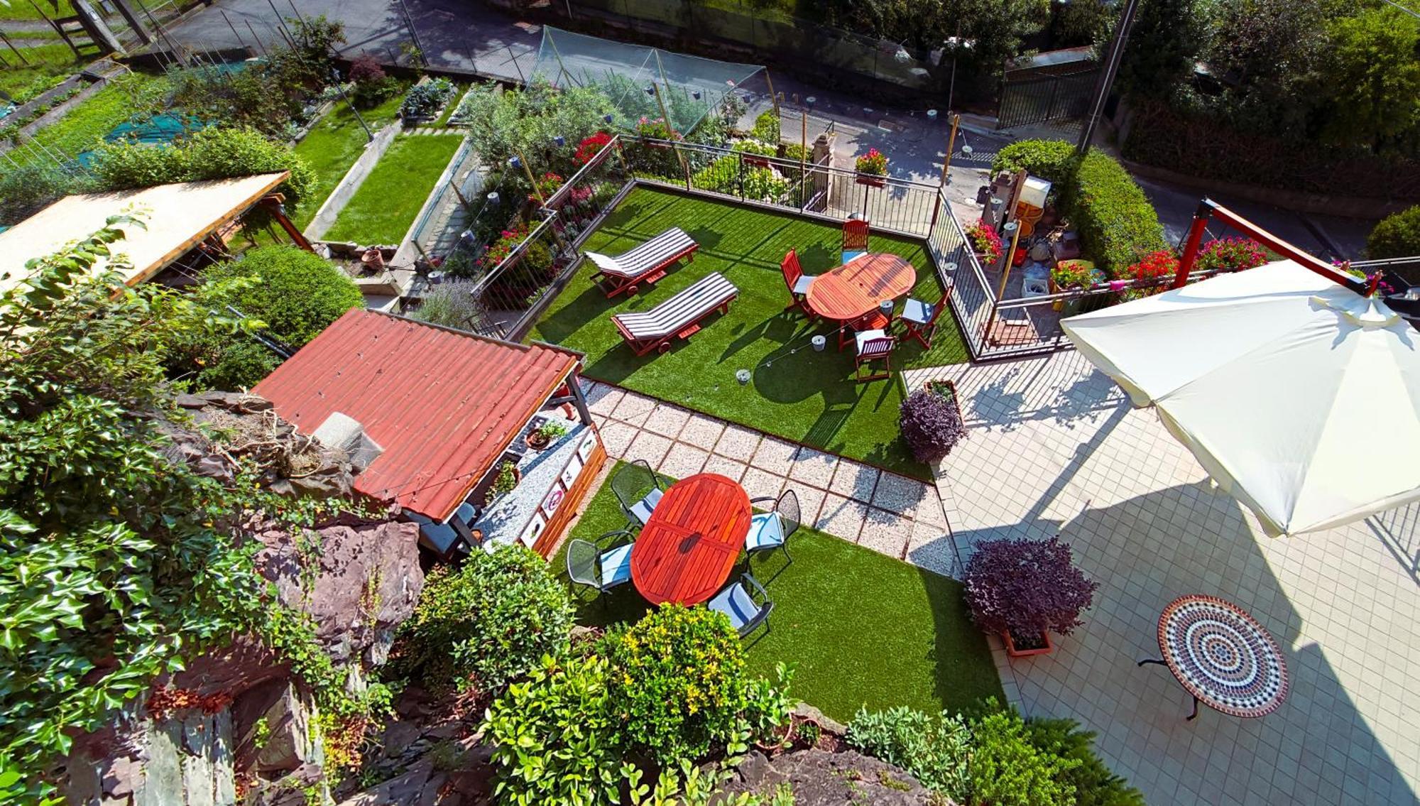 Hotel La Casa Sulla Roccia Pisogne Esterno foto