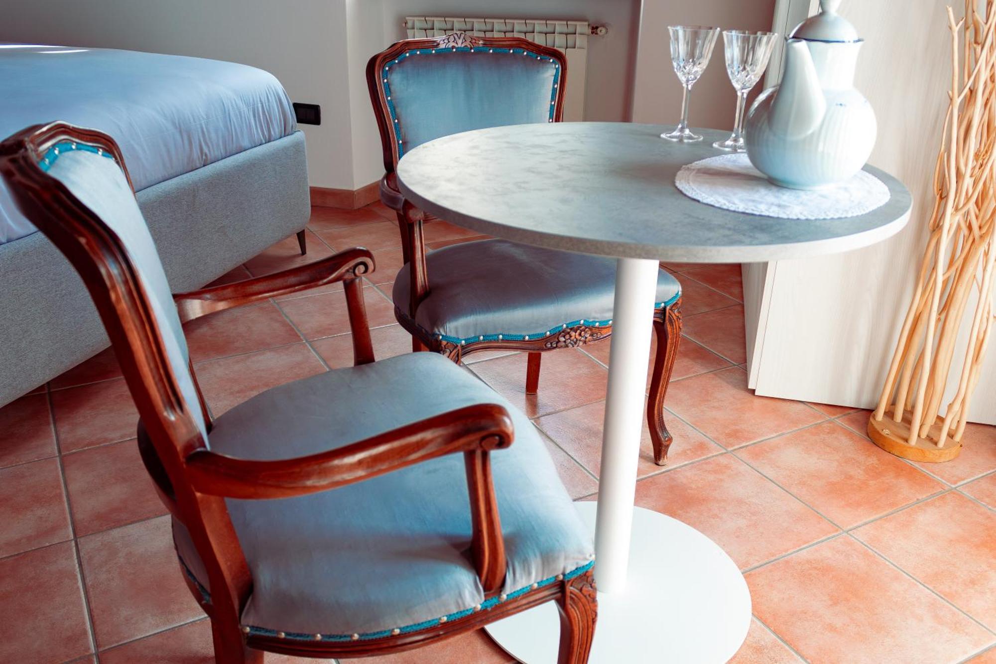 Hotel La Casa Sulla Roccia Pisogne Esterno foto