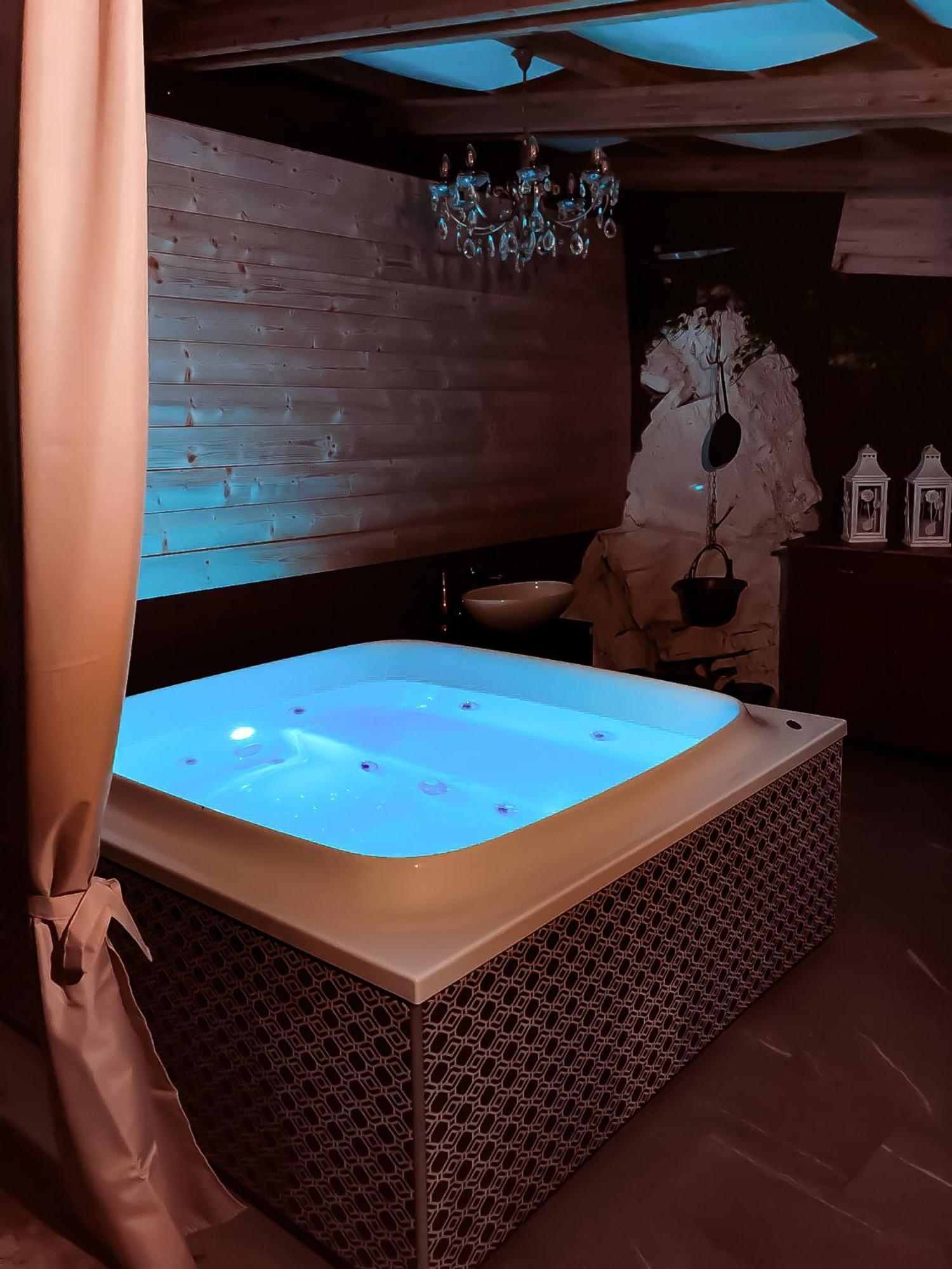 Hotel La Casa Sulla Roccia Pisogne Esterno foto